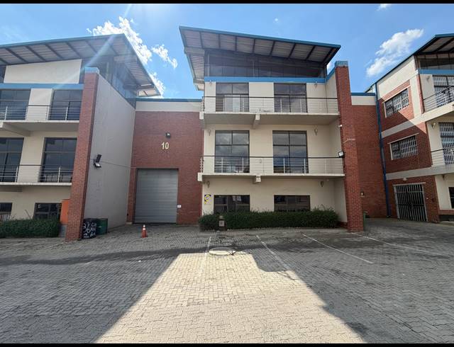 667M² WAREHOUSE TO LET IN HALFWAY HOUSE
